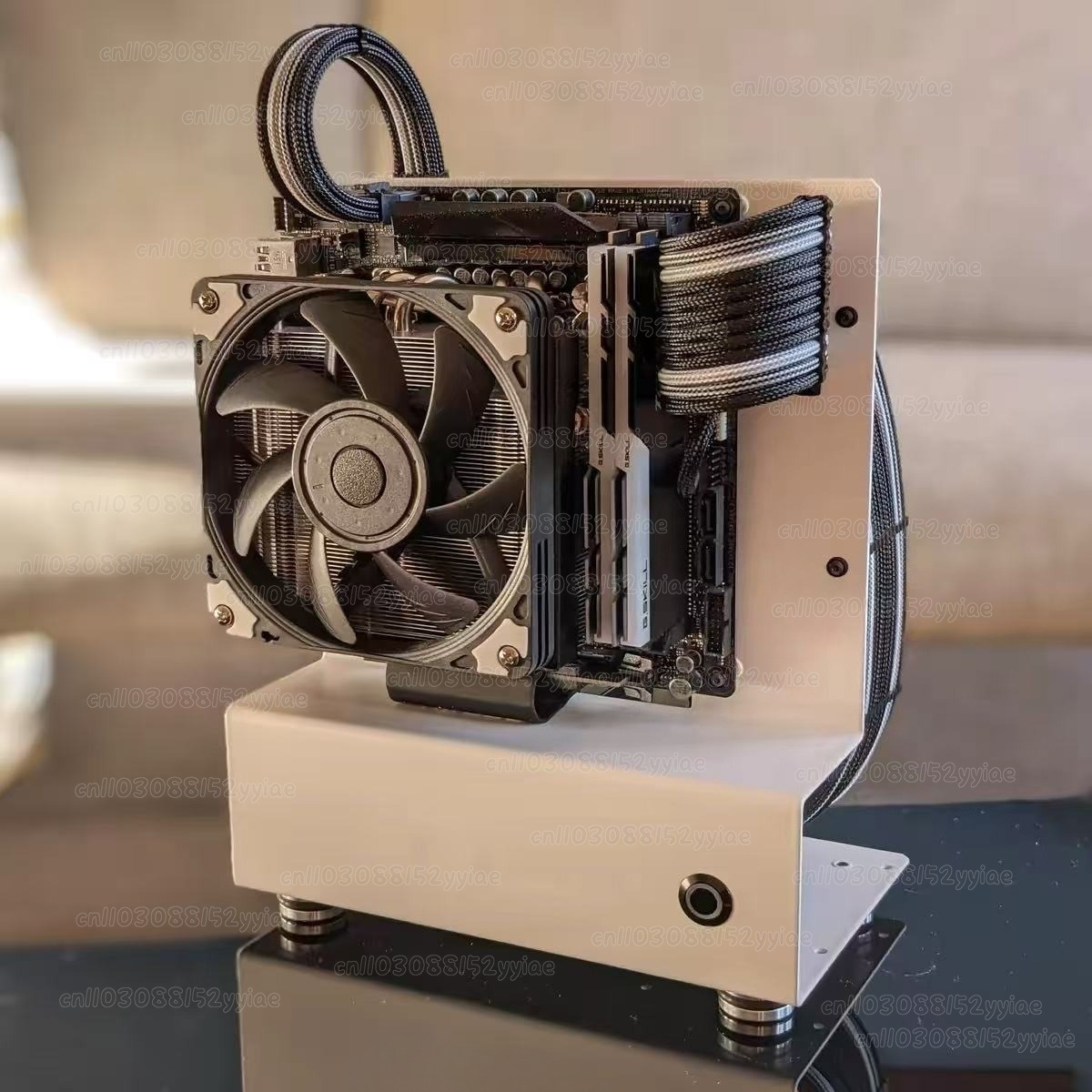 حافظة صغيرة بإطار مفتوح ITX، م - مراجعة Pc Gaming Test وسعره